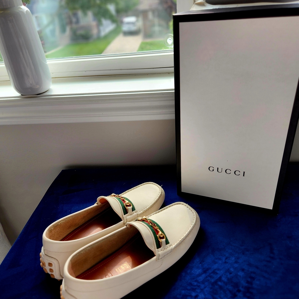 Gucci White Loafers with Green and Red Accents